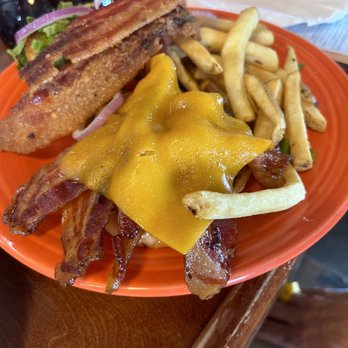 Thunderbird Cafe - Burger! - Breakfast & Brunch Near Me - McGaheysville, Virginia