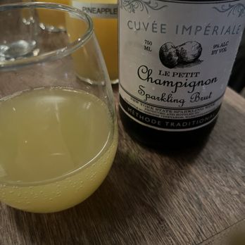 Sweet Science - Bottomless mimosas - Bars Near Me - Brooklyn, New York Sweet Science - Bottomless mimosas - Bars Near Me - Brooklyn, New York