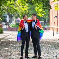 Ginger Fox Photography - Hire a queer photographer to help celebrate your LGBTQ+ wedding! Proud to have photograph hundreds of gay, lesbian, and trans weddings!