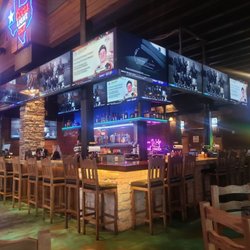 Modelos Sports Cantina - Bar area. Sunday 1100 am just opened for the day.
