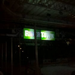 Cedar Rapids Ice Arena - Rider town