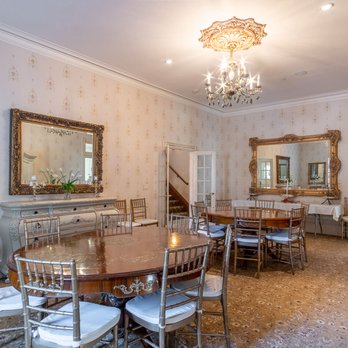 Chateau Coralini - Hotels Near Me - Salinas, California
