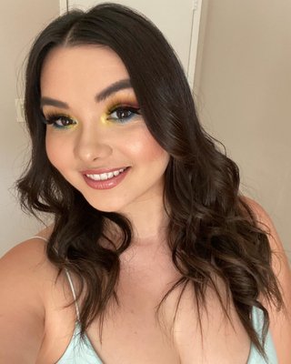 Full Face makeup - Have your full face done by me with lashes included! Full Face makeup - Have your full face done by me with lashes included!