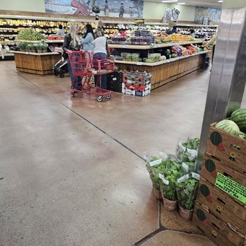 Trader Joe's - Produce area - Grocery Near Me - Santa Clarita, California