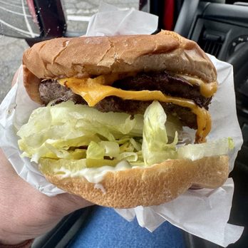 Chubbies Hamburgers - Chubbie Cheese Burger - Burgers Near Me - Santa Barbara, California Chubbies Hamburgers - Chubbie Cheese Burger - Burgers Near Me - Santa Barbara, California