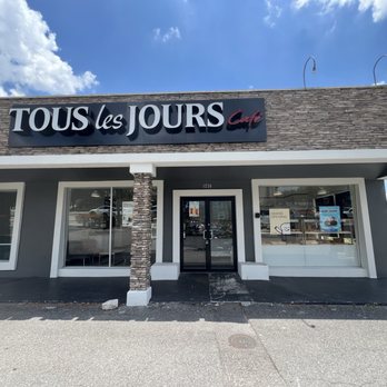 Tous Les Jours - Outside - Bakeries Near Me - Winter Park, Florida Tous Les Jours - Outside - Bakeries Near Me - Winter Park, Florida