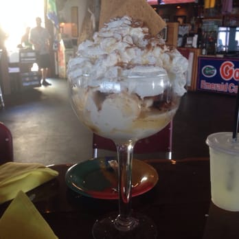 Harry T's - Bread pudding! Enough to share! - Seafood Near Me - Destin, Florida