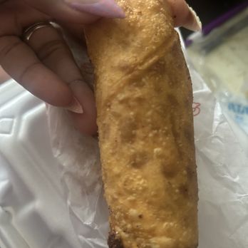 Mommas Deli - Beef egg roll - Food Trucks Near Me