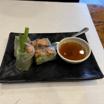 Garlic & Chives - Spring rolls - Vietnamese Near Me - Artesia, California Garlic & Chives - Spring rolls - Vietnamese Near Me - Artesia, California