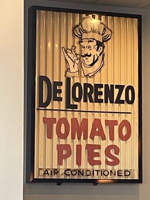 De Lorenzo's Tomato Pies by null