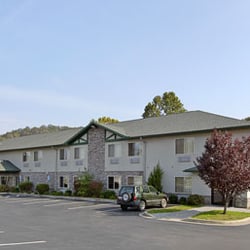 Super 8 by Wyndham Louisa - Super 8 Motel Louisa