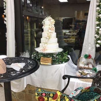 Calandra’s Bakery - Beautiful wedding cake - Bakeries Near Me - Fairfield, New Jersey Calandra’s Bakery - Beautiful wedding cake - Bakeries Near Me - Fairfield, New Jersey
