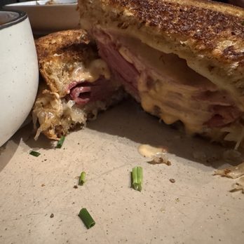 221 Tap & Table - Reuben - Breakfast & Brunch Near Me - Forest, Virginia