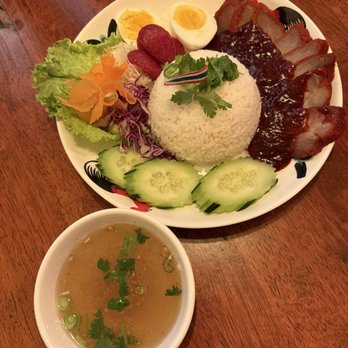 Mahanakhon Noodle Bar - Kao Moo Dang - Thai Near Me - Chicago, Illinois