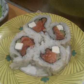 Kinjo Sushi - Smoke salmon with cream cheese - Japanese Near Me - Calgary, Alberta Kinjo Sushi - Smoke salmon with cream cheese - Japanese Near Me - Calgary, Alberta