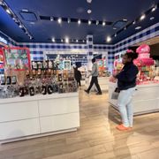 BATH & BODY WORKS - Updated November 2025 - 17 Photos - 32337