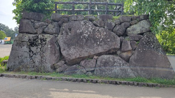 Hirosaki Castle by null