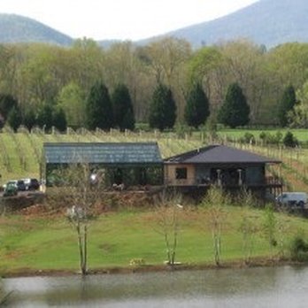Glass House Bed & Breakfast - Even better in person. - Bed & Breakfast Near Me - Free Union, Virginia Glass House Bed & Breakfast - Even better in person. - Bed & Breakfast Near Me - Free Union, Virginia