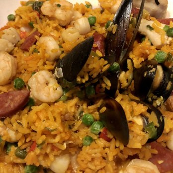 Bahama Breeze - seafood paella - Bars Near Me - Newark, Delaware