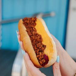 The Meltdown Snoballs - HOT SAUSGE WITH HOMEADE CHILLI & CHEESE