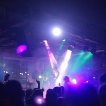Cavanaugh's Riverdeck - Dance Clubs Near Me - Philadelphia, Pennsylvania