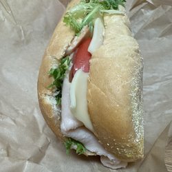 512 Coffee and Ice Cream - 6-Inch Turkey Sub