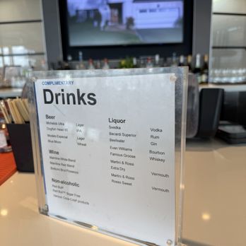 United Club - Airport Lounges Near Me - Newark, New Jersey United Club - Airport Lounges Near Me - Newark, New Jersey