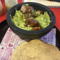 GUACAMOLE CON CHICHARRON CRUNCHY