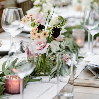 Bewilder Floral - Bud vase - Floral Designers Near Me - Palo Alto, California Bewilder Floral - Bud vase - Floral Designers Near Me - Palo Alto, California
