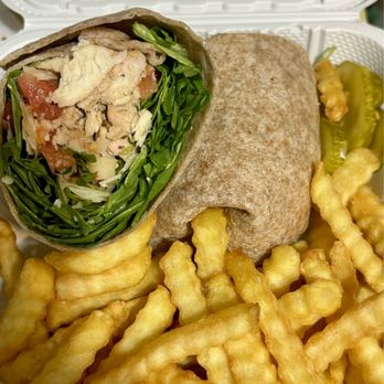 La Terrazza - Arugula wrap, came with yummy pickles - Pizza Near Me - East Windsor, New Jersey La Terrazza - Arugula wrap, came with yummy pickles - Pizza Near Me - East Windsor, New Jersey