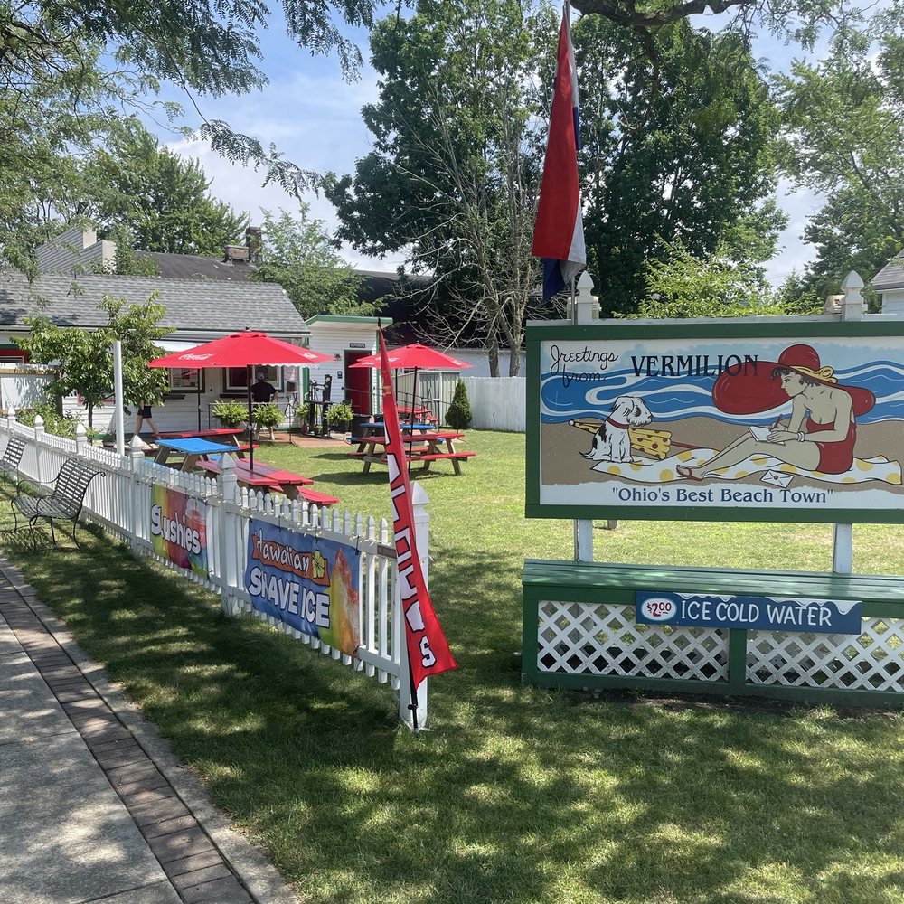 Sailor’s Landing - Dining area - Shaved Ice Near Me - Vermilion, Ohio Sailor’s Landing - Dining area - Shaved Ice Near Me - Vermilion, Ohio
