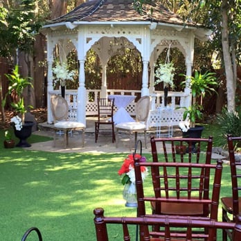 Flora Linda Design - Ceremony site - Florists Near Me
