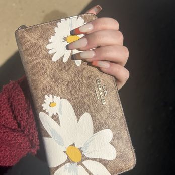 Esta Nail Spa - Toby did an amazing job with my nails!! fast and clean. thank you Toby! - Nail Salons Near Me - Menifee, California Esta Nail Spa - Toby did an amazing job with my nails!! fast and clean. thank you Toby! - Nail Salons Near Me - Menifee, California