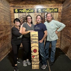 Alley Cats Axe Throwing Company - Alley Cats