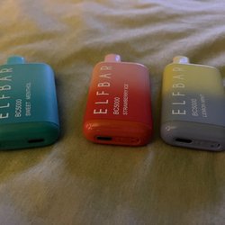 RaceWay - Vape on the left is fake. The others on the right are real.
