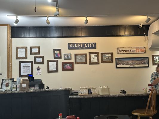 Bluff City Diner by null
