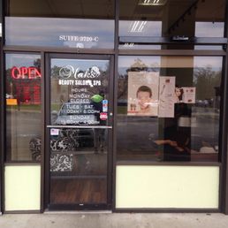 Great salon, we went to get threading done on our eyebrows. Very clean, two different locations, Macon and Warner Robins. Great salon, we went to get threading done on our eyebrows. Very clean, two different locations, Macon and Warner Robins.