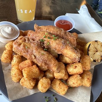 Humble Sea Brewing - Fish and chips - Beer Gardens Near Me - Pacifica, California
