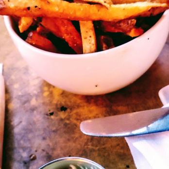 N 7 - Pommes frites & lemon aioli - French Near Me - New Orleans, Louisiana
