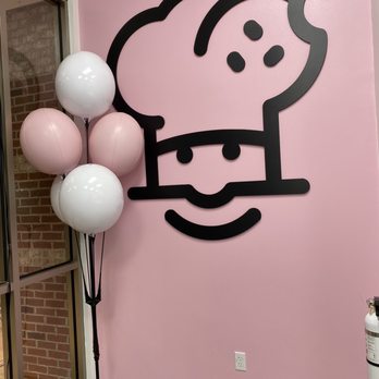 Crumbl - Cinco Ranch - Bakeries Near Me - Katy, Texas