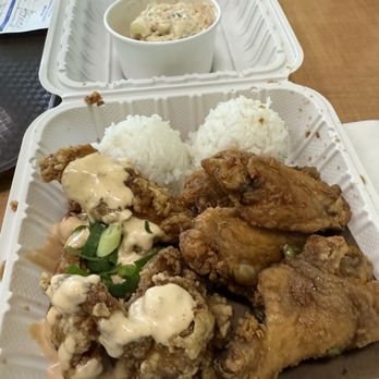 Pine Tree Cafe - Plate lunch with Korean fried chicken and garlic chicken - Breakfast & Brunch Near Me - Kailua-Kona, Hawaii