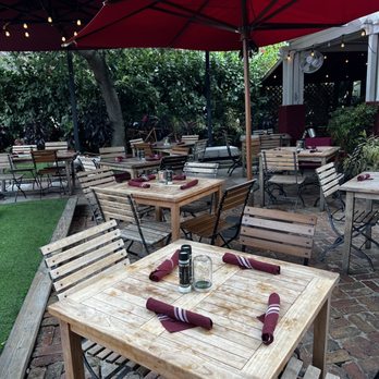 Dada - Outdoor dining area - New American Near Me - Delray Beach, Florida Dada - Outdoor dining area - New American Near Me - Delray Beach, Florida