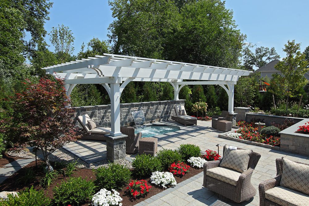 GALLIVAN Updated August 2024 2702 6th Ave, Troy, New York