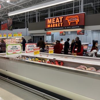 H-E-B - Meat department inside - Grocery Near Me - San Antonio, Texas