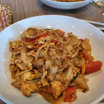 NUA Thai - Drunken Noodles - Thai Near Me - Houston, Texas