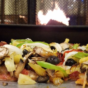 Round Table Pizza - Pizza Near Me - La Mesa, California