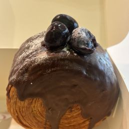 Black Forest roll