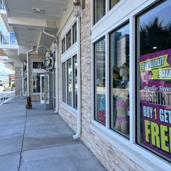Boulevard Gift Shop