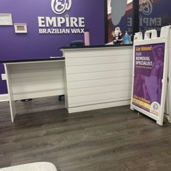 Empire Brazilian Wax - Entrance