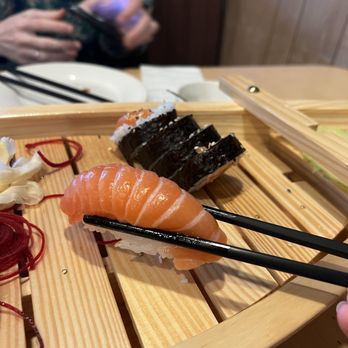 Joy Sushi - Salmon Nigiri - Chinese Near Me - Vancouver, Washington